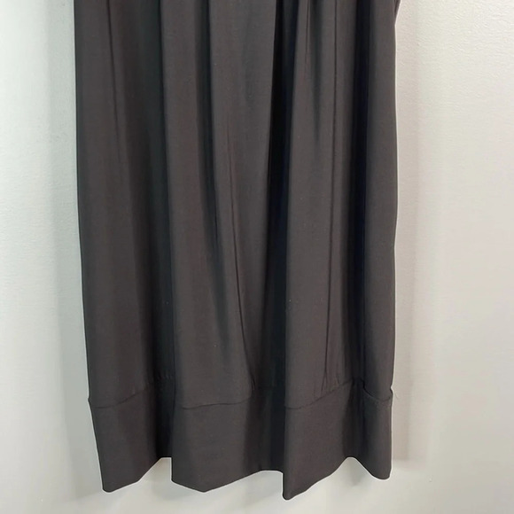 TIANA B. Black Box Pleat Scoop Neck Short Sleeve Shift Dress Loose Classic M - Picture 4 of 12